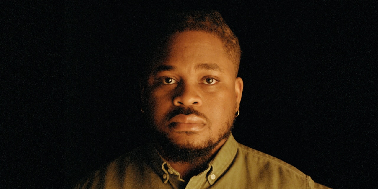 #BEAMAN - L’autre fois, dans le métro, t’as bien vu cet inconnu qui se touchait à côté d’elle – elle était tétanisée. Pourquoi t’es descendu à l’arrêt d’après ?